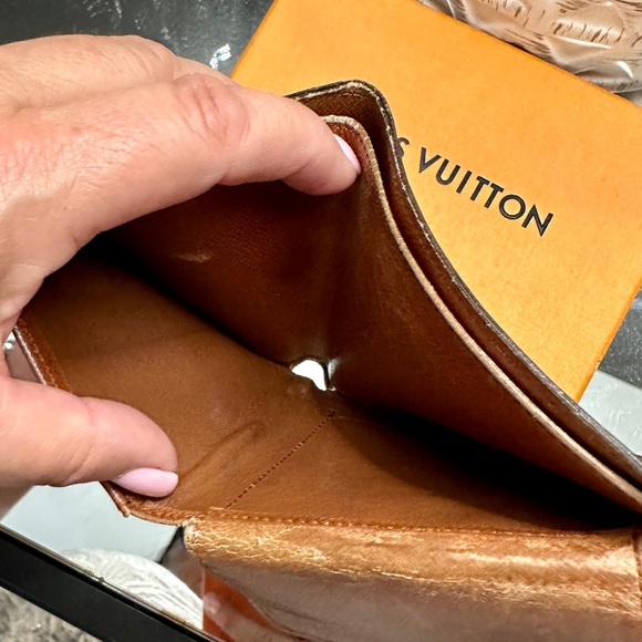 Louis Vuitton Monogram Canvas Leather coins Wallet in fair to good condition - Picture 11 of 14